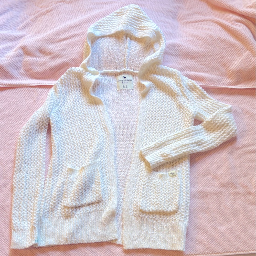 Abercrombie Kids off-white cardigan hoodie sweater. Girls Size 9/10
